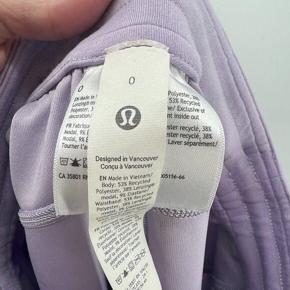 Lululemon Softstreme High-Rise Purple Shorts Women's 0 - Picture 4 of 5